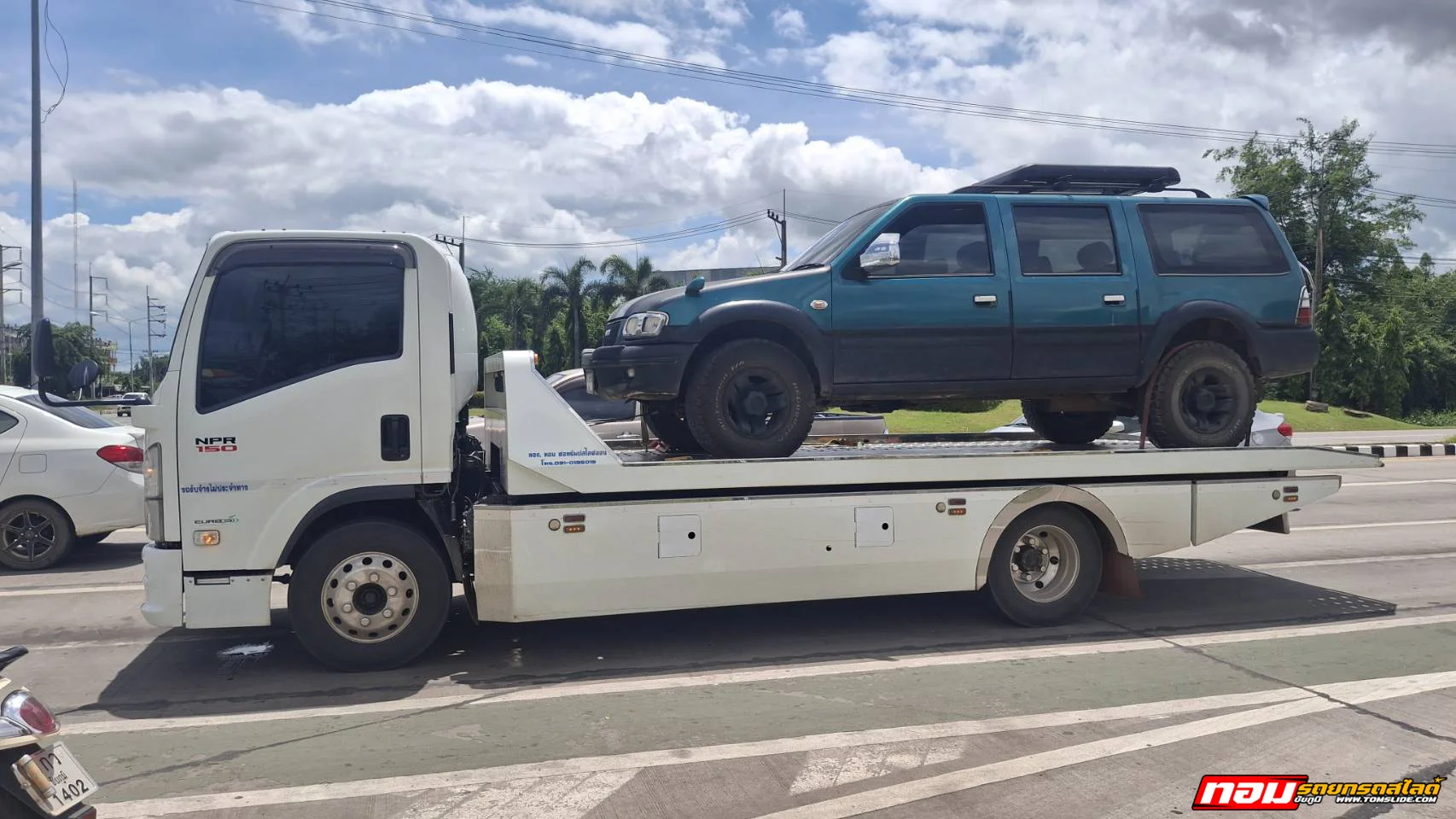SUV Isuzu สี่แยกโรงต้ม ➤ อู่ทีสมบรูณ์