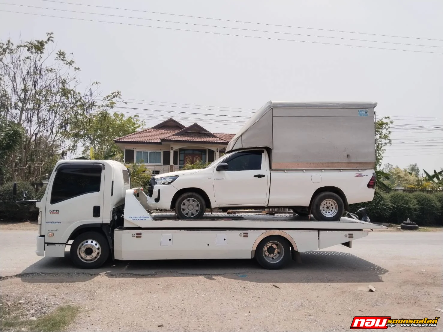 รีโว่ตู้ทึบ อ.ชุมแพ ขอนแก่น ➤ ลาน SCB ขอนแก่น